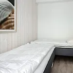 度假居 4 Person In *